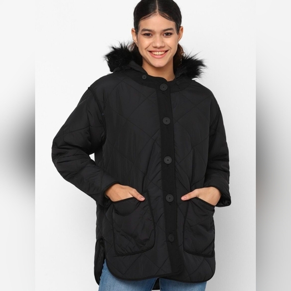 Women's Black Quilted Jacket - Picture 1 of 9